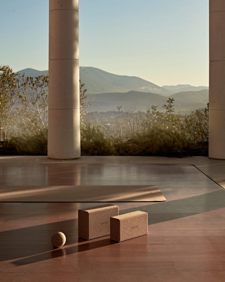 class of yoga with antonio bellomo