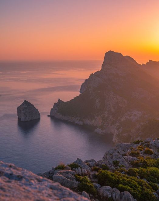 "retreats price with antonio bellomo in mallorca"