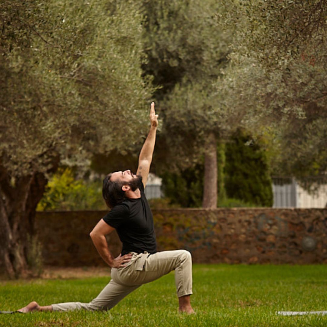 "teacher of yoga antonio bellomo in mallorca"